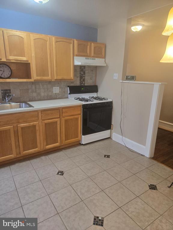 Photo - 5345 W Berks St