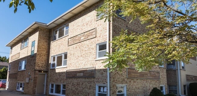Photo - 4932 N Harlem Ave Apartment Unit 1E