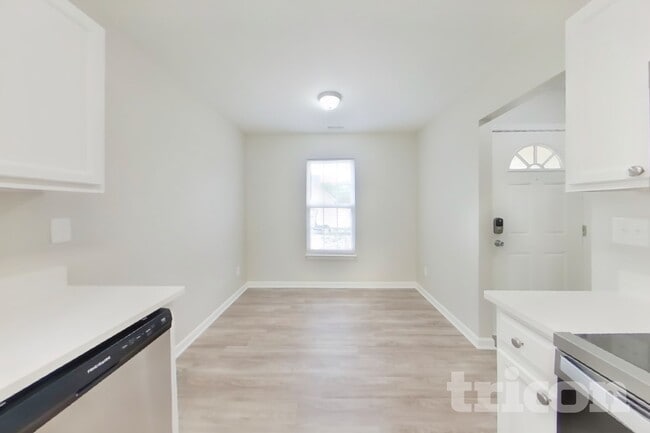 Photo - 10203 Green Hedge Ave