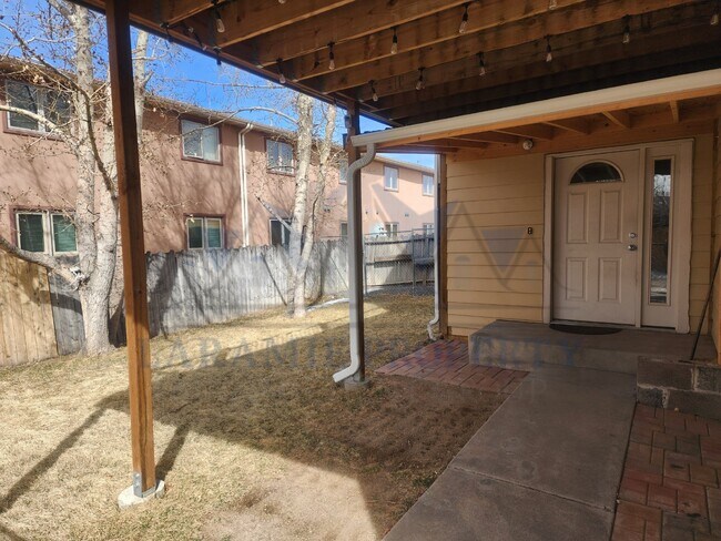 Beautiful 3-Bedroom Rental with Granite Co... - Beautiful 3-Bedroom Rental with Granite Co... Unit Apt E