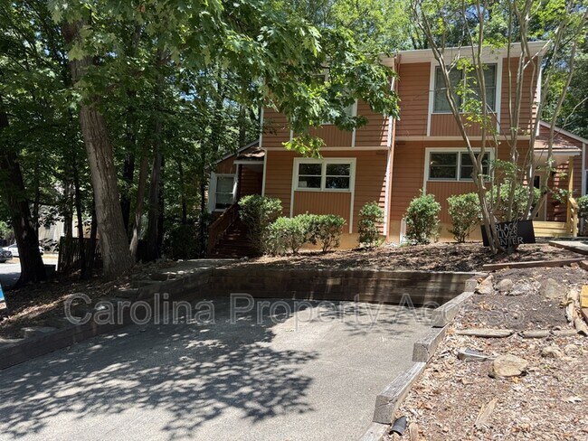 113 S Peak Dr