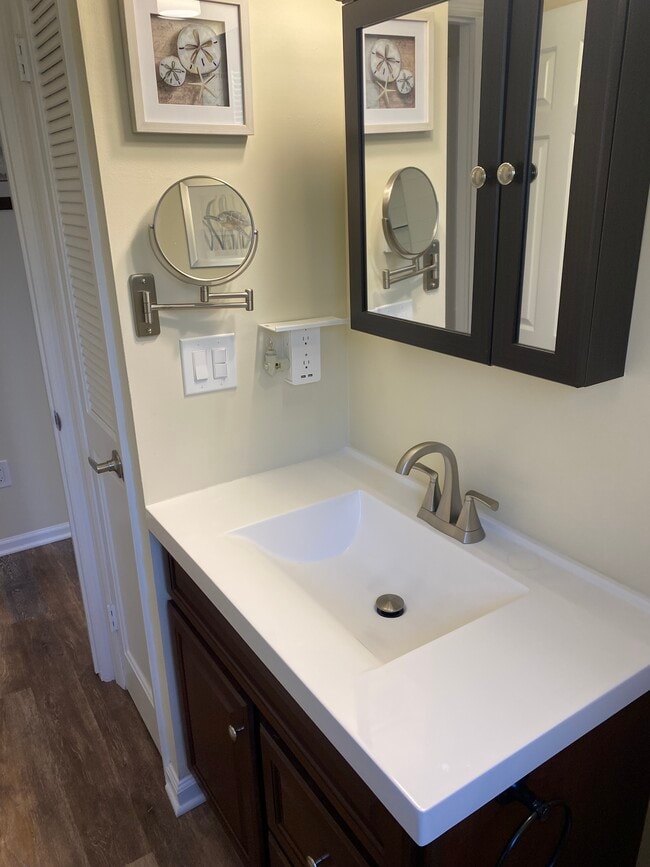 Building Photo - 240 Passaic Ave Unit C