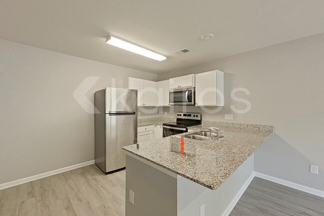 Photo - 302 Cedar Ridge