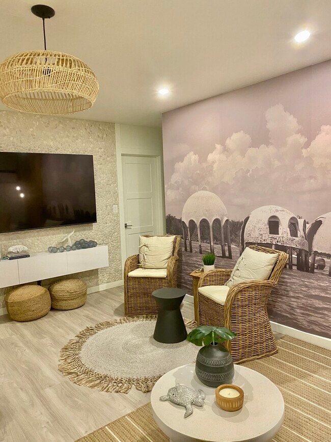 Photo - 130 N Collier Blvd Unidad Southwind