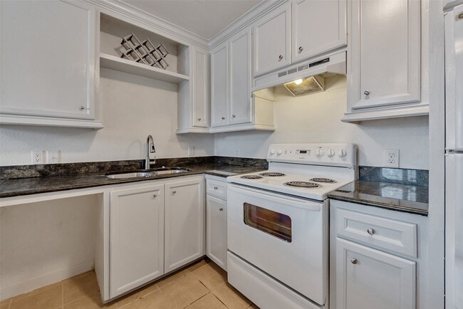 Building Photo - 3002 Market St Unit 1 Rental