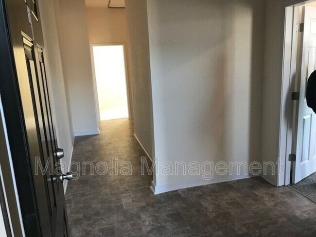 Photo - 516 N Beckford Dr Unit Apt A