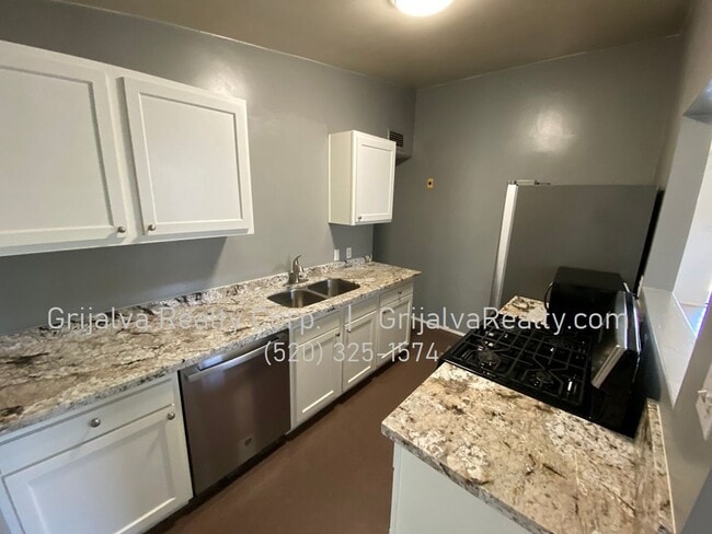 Photo - 1416 E Lee St Unit 01