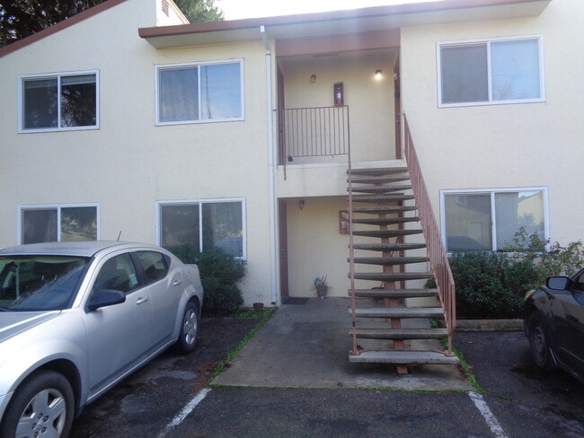 Photo - 1332 Hobart Dr Unit 4