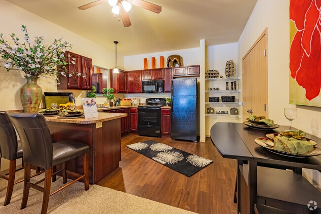 2BA, 2BR - Kitchen - The Greens at Coffee Creek