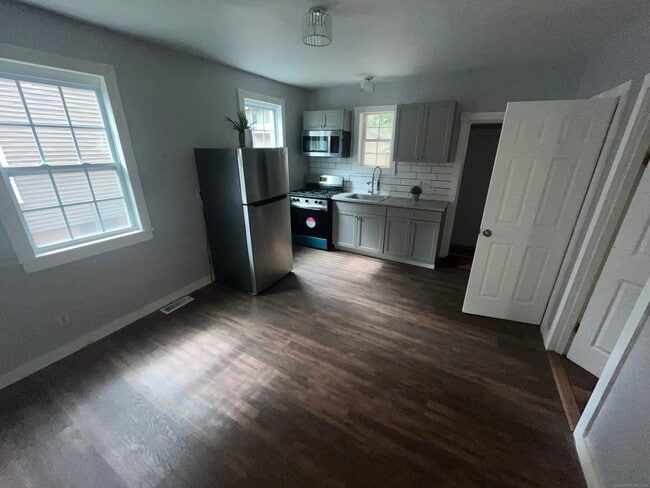 Photo - 212 Newhall St Unit 1