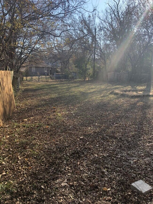 Photo - 632 E Sears St