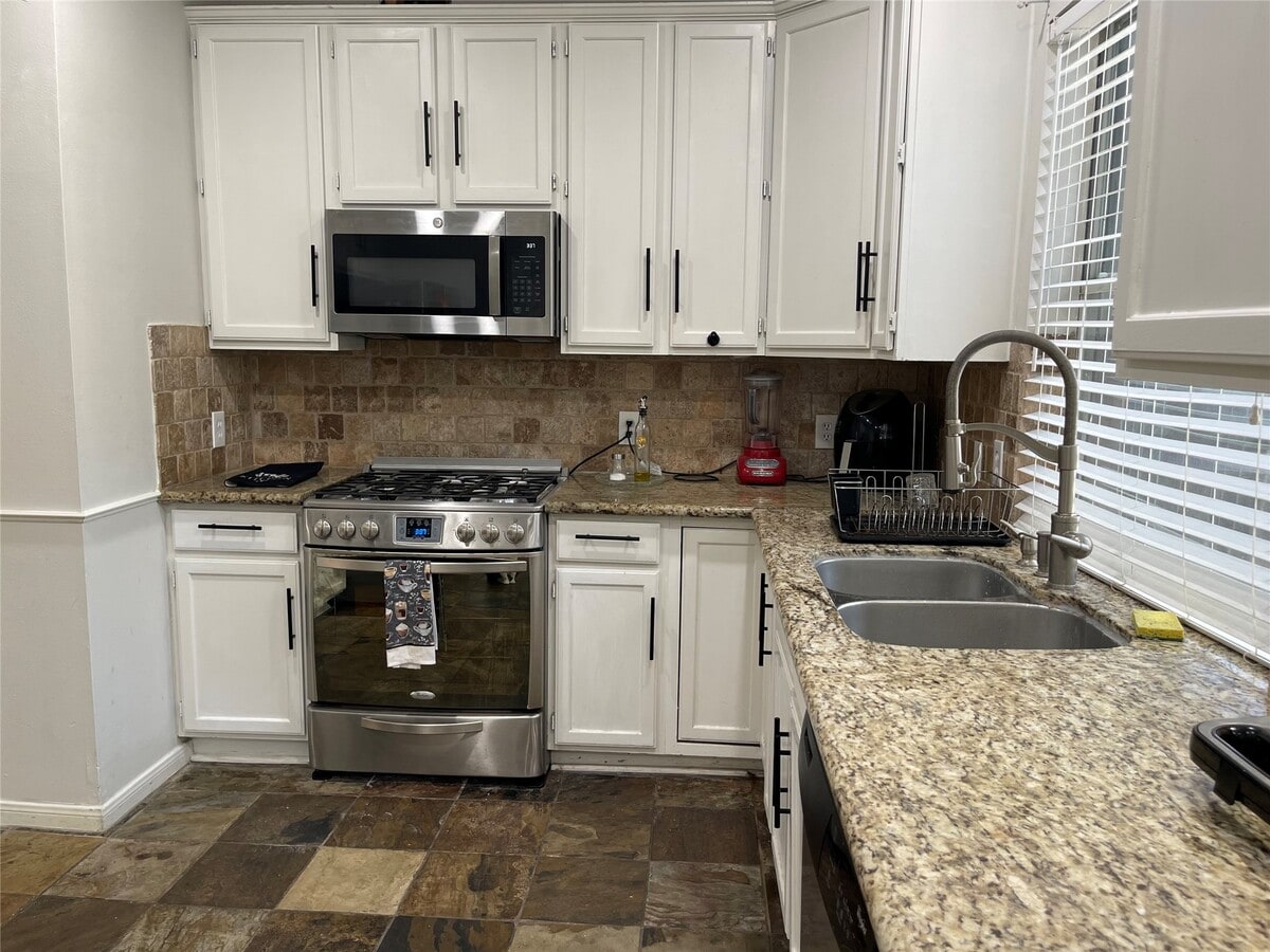 Photo - 15922 Cutten Rd