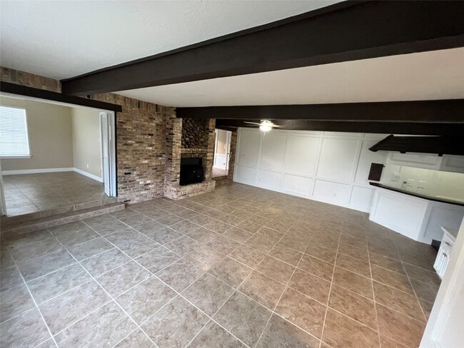 Photo - 18240 Fenske Rd