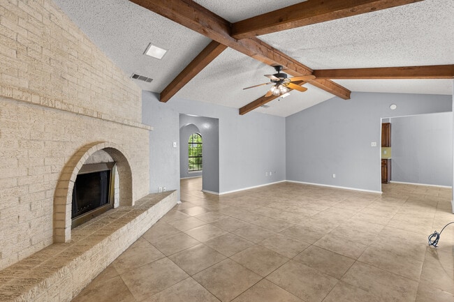 Photo - 228 Laredo Dr