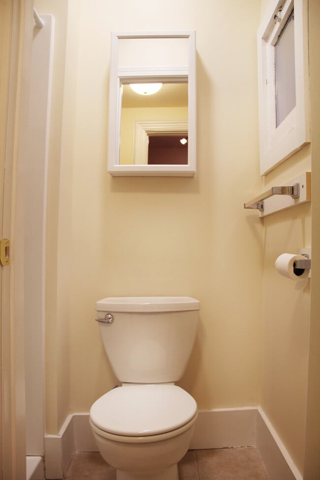 Photo - 51 N Union St Unit APT 3