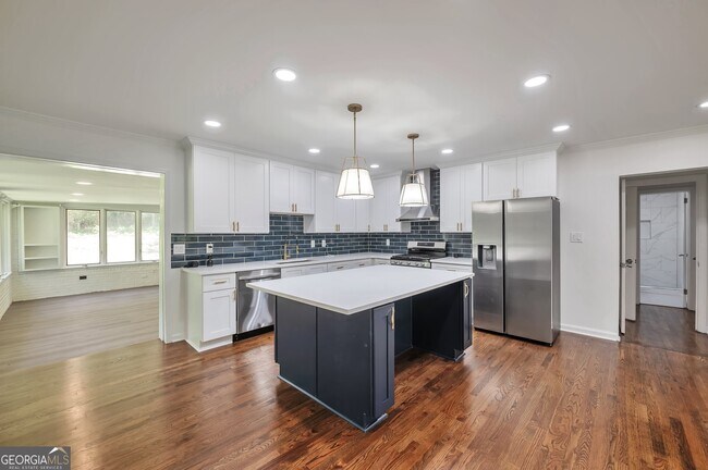 Photo - 1332 Willis Mill Rd SW House