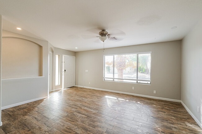 Photo - 10898 W Alvarado Rd