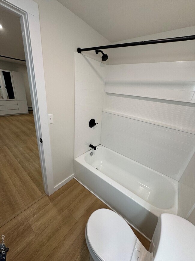 Photo - 98 E Market St Unit A8