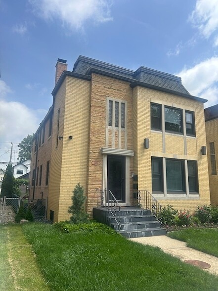 6620 W Devon Ave Unit 1