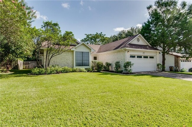 Building Photo - 7414 Whistlestop Dr