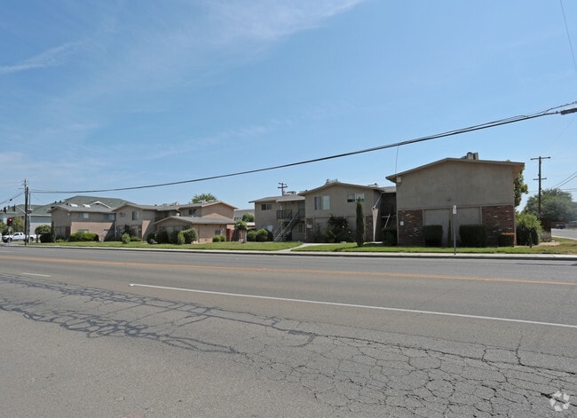 Photo - 1215-1237 Minnewawa Ave