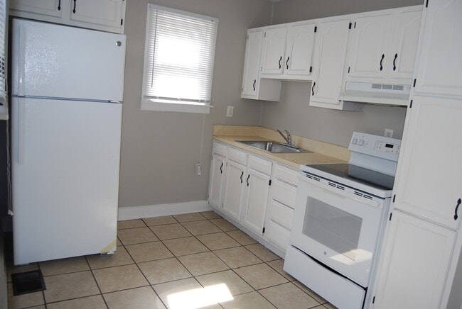 Photo - 868 Clarks Ln
