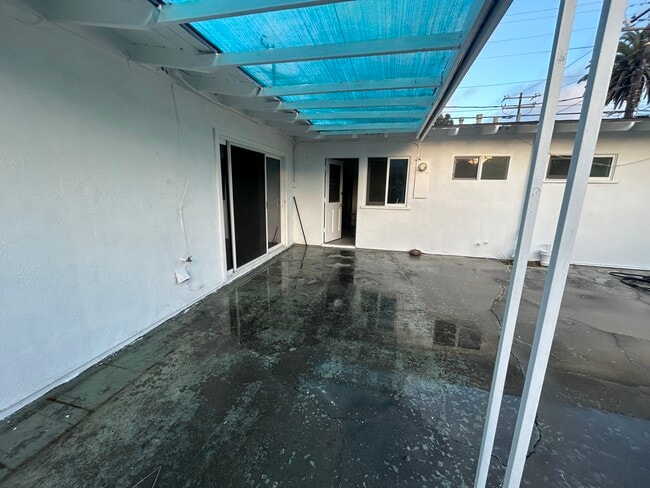 Photo - 299 Robinhood Ln