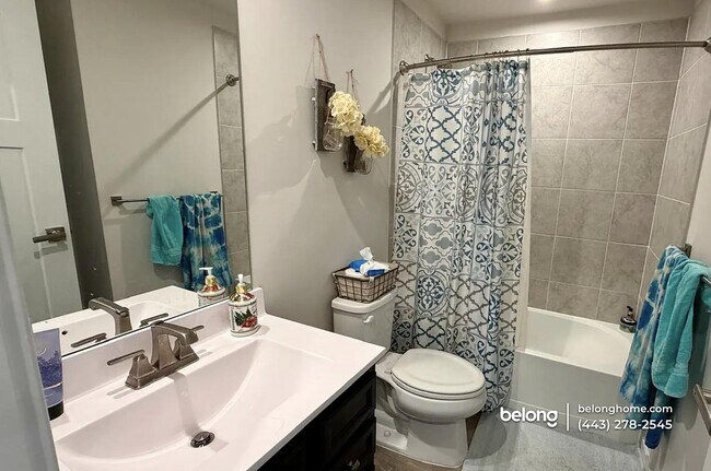 Photo - 6032 Goshawk St