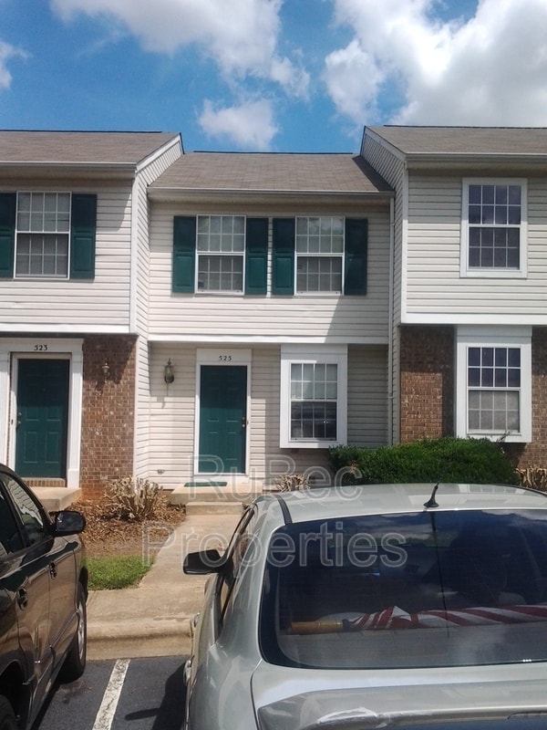 Building Photo - 525 Lex Dr