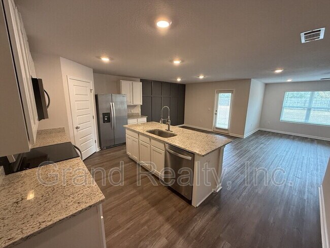 Photo - 7640 Gumbo Ave