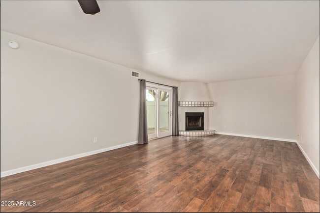 Photo - 1424 N Dorsey Ln