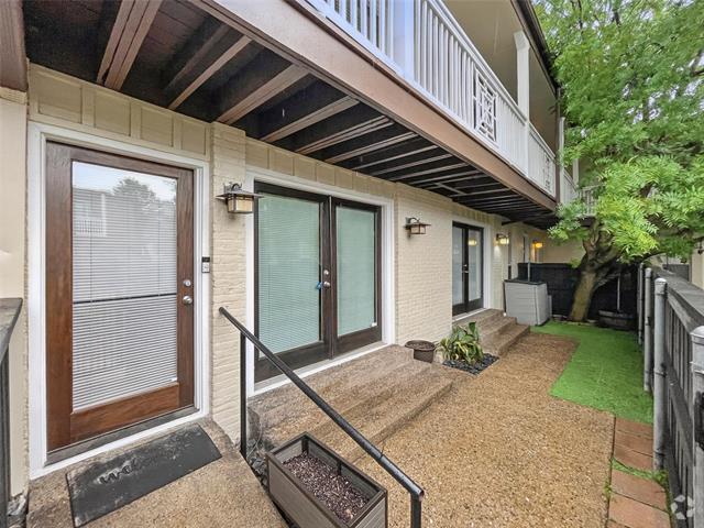 Building Photo - 5934 Sandhurst Ln Unit 107 Rental