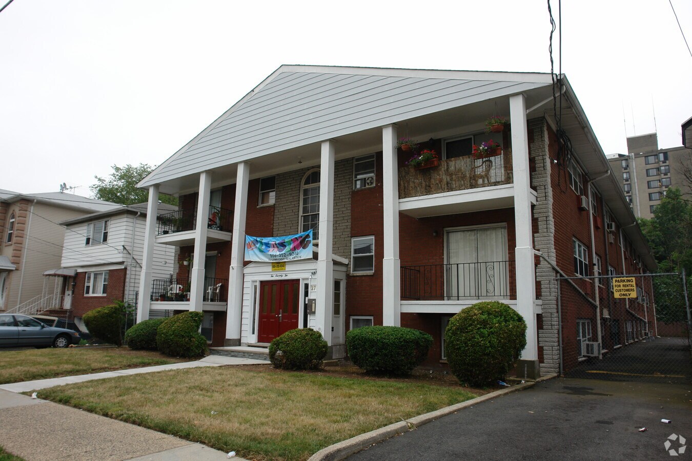 272 Westfield Avenue - The Hamiltonian Apartments