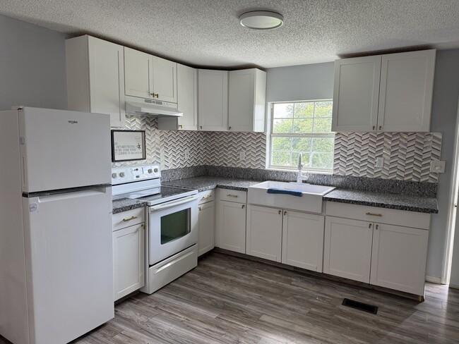 Photo - 3028 Toms Way Unit 2