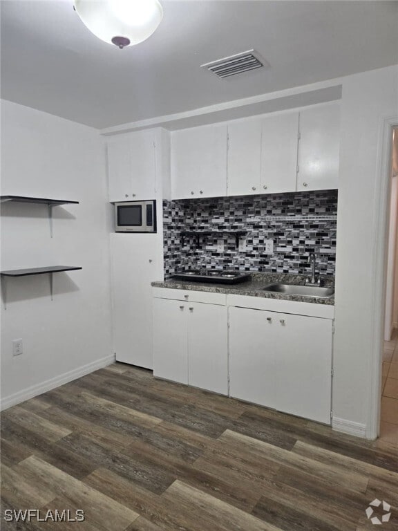 Building Photo - 22576 Tampa Ave Rental