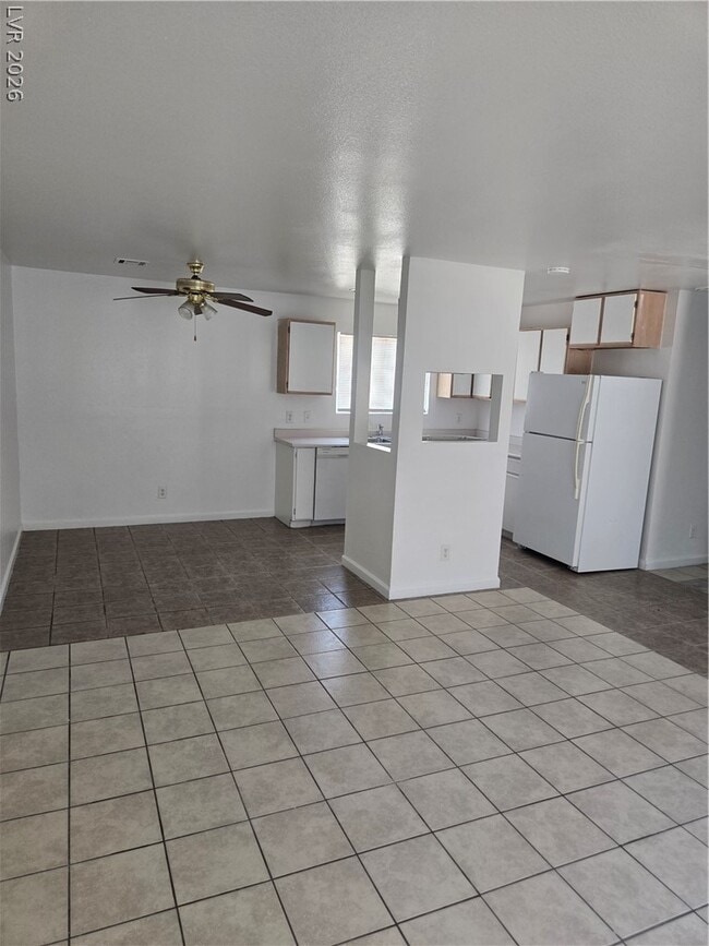 Photo - 1662 N Lamont St