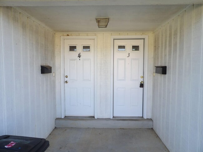 Photo - 75 Ashwood Ct Unit 3