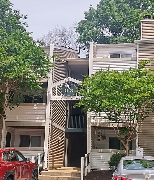 Building Photo - 600 Reusens Rd Unit D37 Rental
