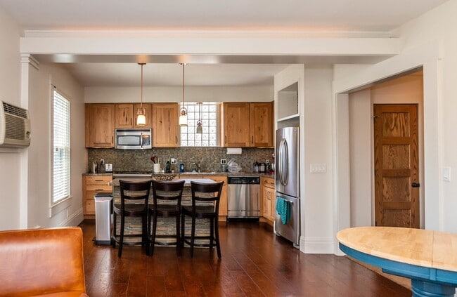 Photo - 404 S 5th Ave Unit 3