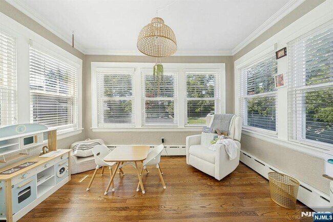 Photo - 332 Demarest Ave