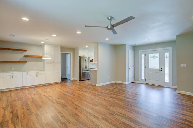 Photo - 1307 Bob White Dr
