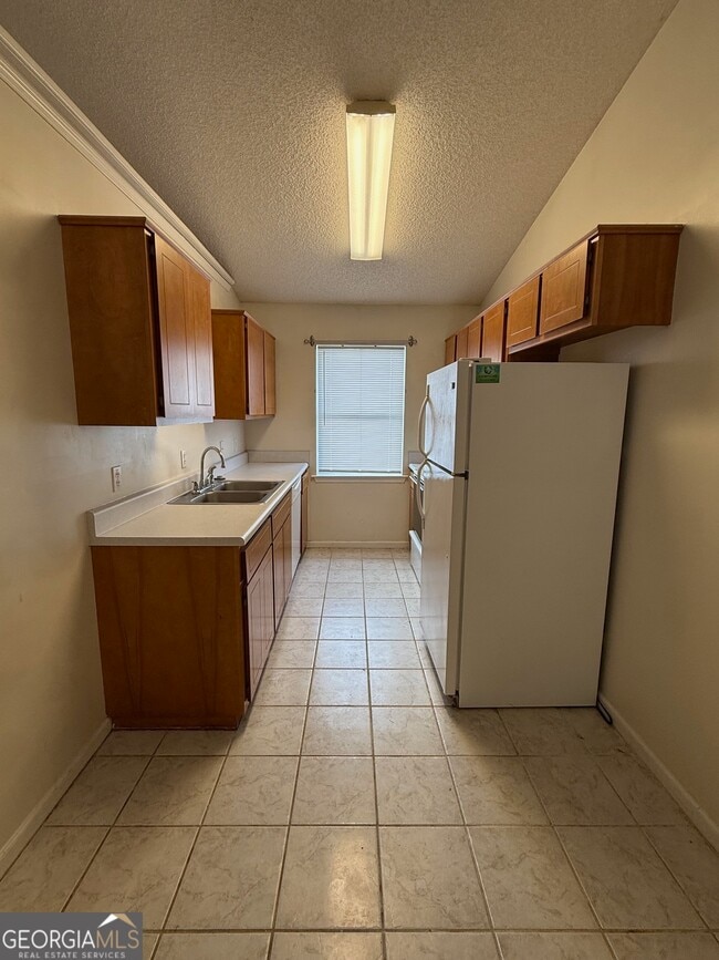 Photo - 150 E Lakemont Dr