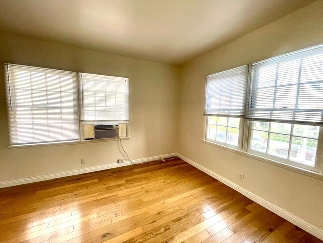 Photo - Charming Studio Near LACMA, The Grove & Melrose-Fairfax! MOVE IN READY! Unidad 11