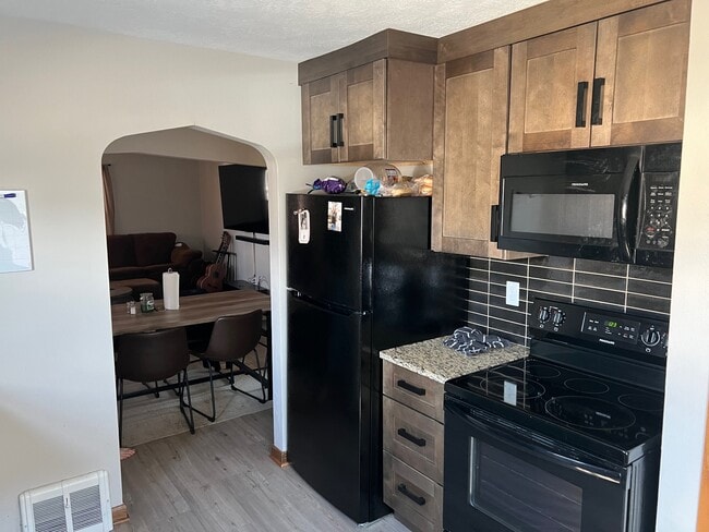 Photo - 2120 S Norton Ave