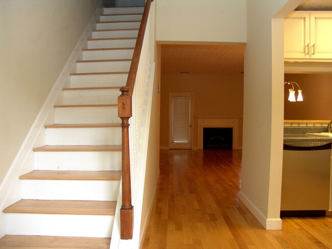 Photo - 2 Bedroom Condo in Dunwoody Plantation