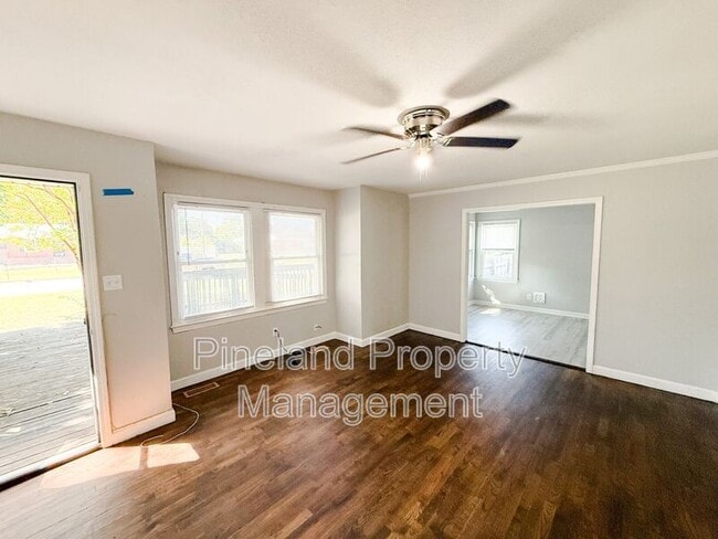 Photo - 5124 Palmetto Ln