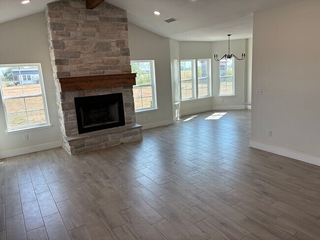 152 County Rd NW 1075