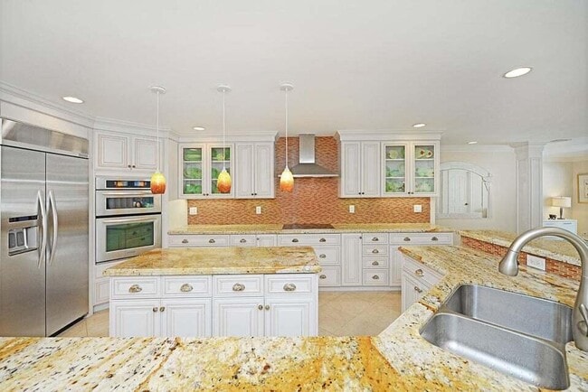 Photo - 885 NE Mulberry Dr