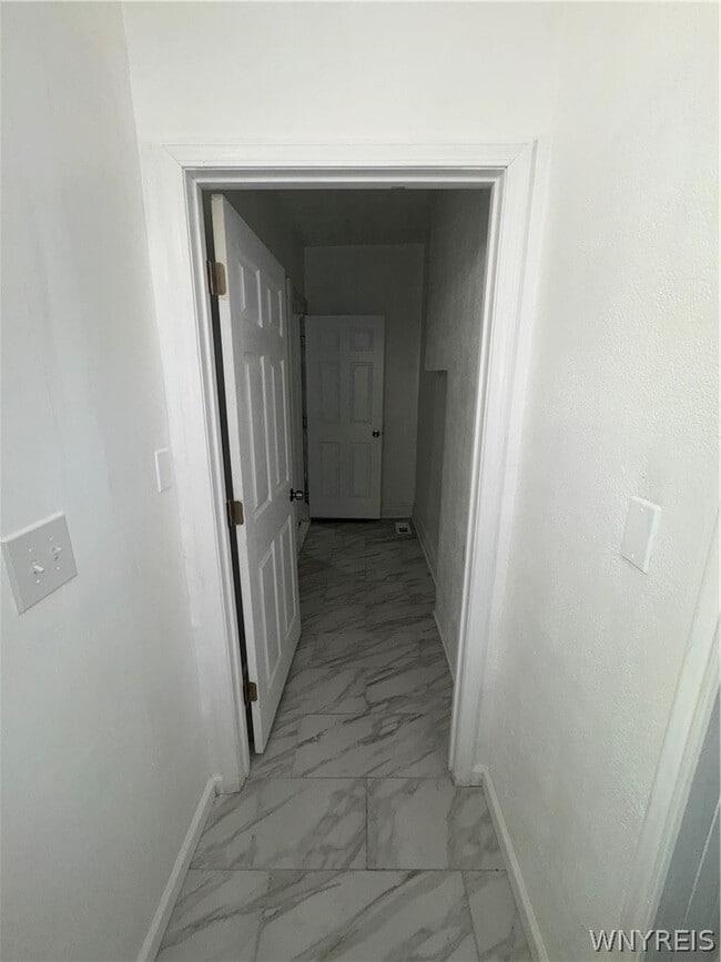 Photo - 1312 Ontario Ave