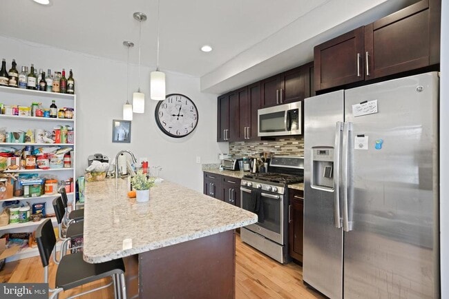 Photo - 3205 7th St NE Unidad 3